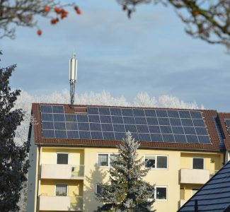 SolaranlageBrandwand