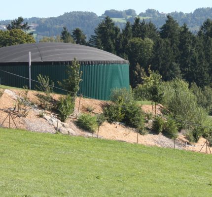 Fachgespräch in Hof informiert über „Biogas ist Gülleverwertung!”